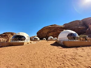 Glamping namiot sferyczny